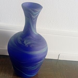 Beautiful Hand Blown Swirl Vase